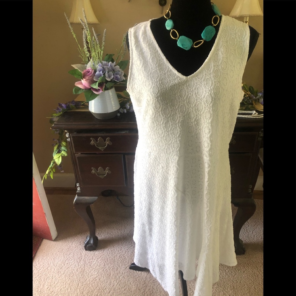 White Dana Buchman lace dress, size L